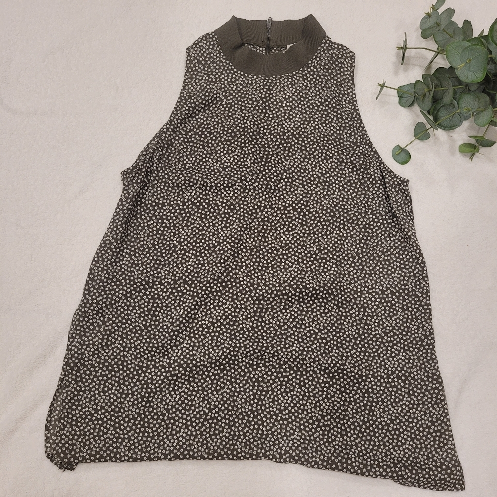 LOFT Outlet Sleeveless Blouse Top with Ribbed Mock Neck Sz M